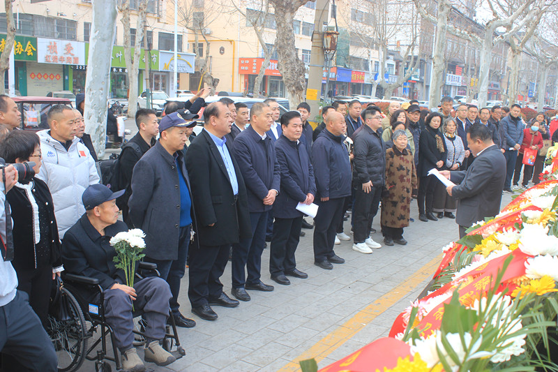 ����Ӣ��־ �s�m(x��)�ۇ��� | ���h���l(w��i)��(zh��n)88����o����¡���e��